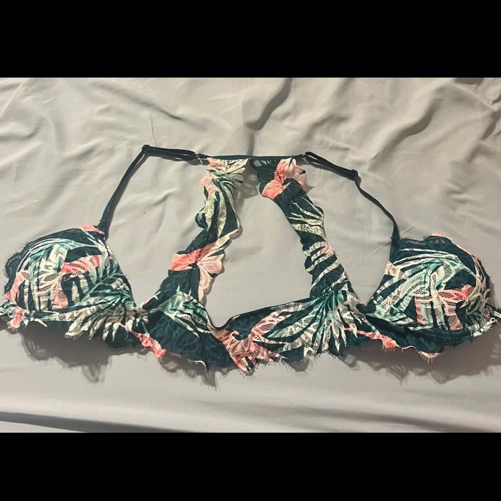 34B Victoria’s Secret push up bra.